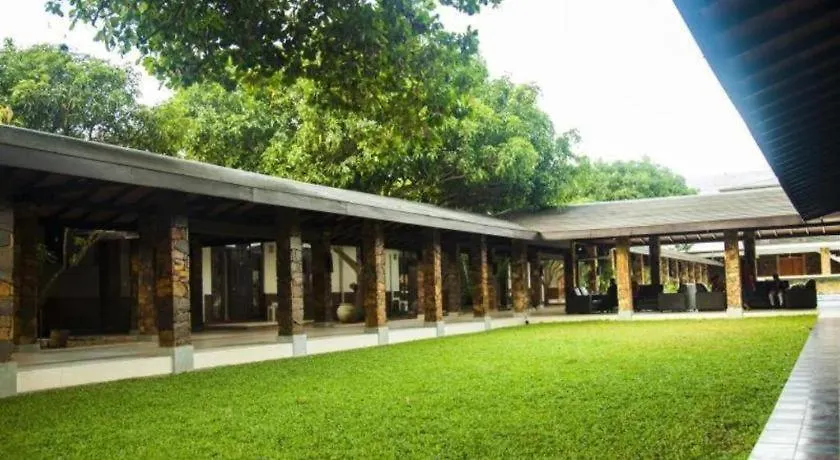 Full Moon Garden Hotel Negombo