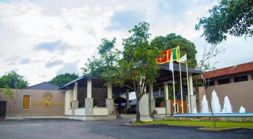 Full Moon Garden Hotel Negombo 4*,