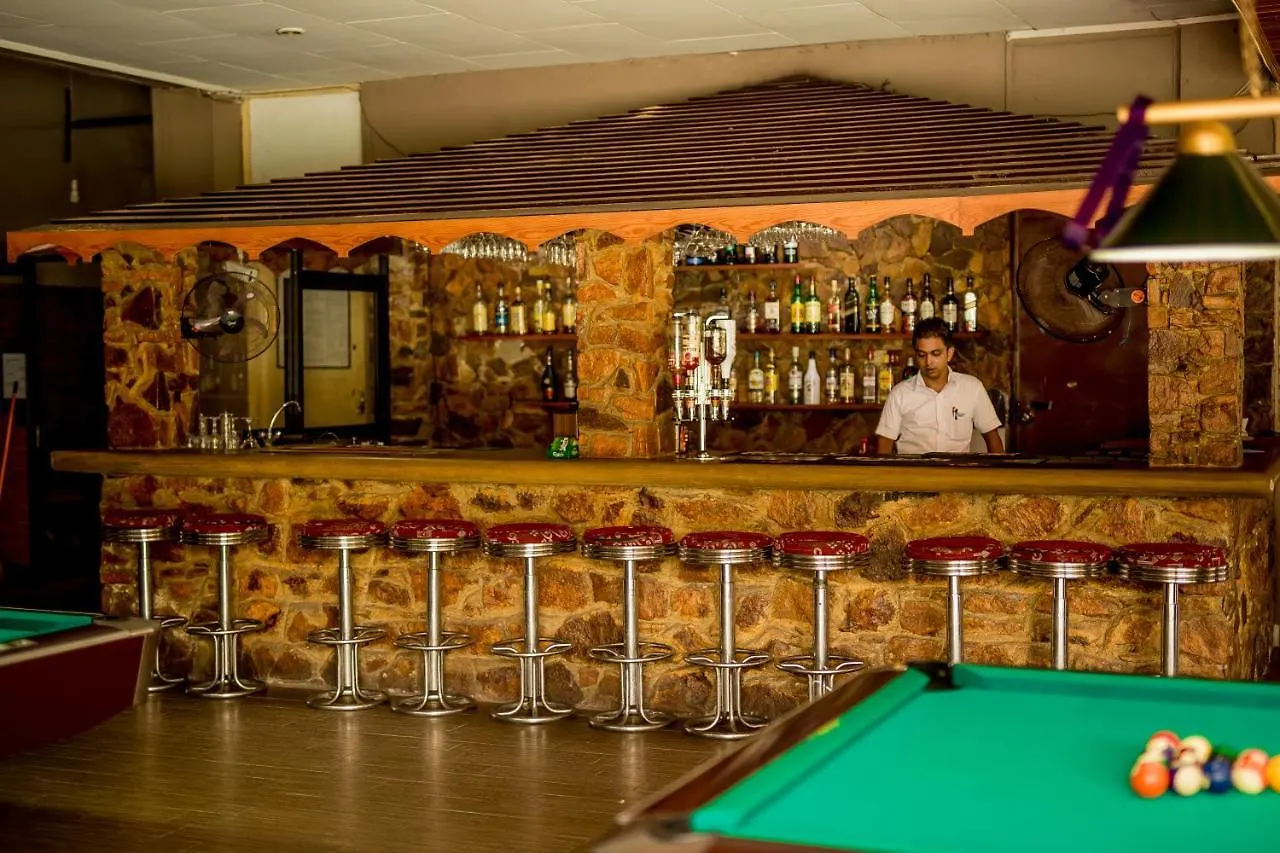 Full Moon Garden Hotel Negombo
