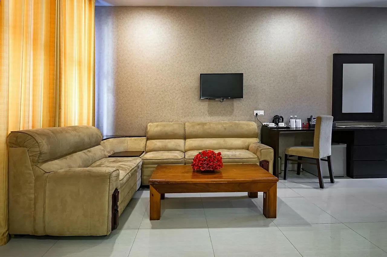 Full Moon Garden Hotel Negombo